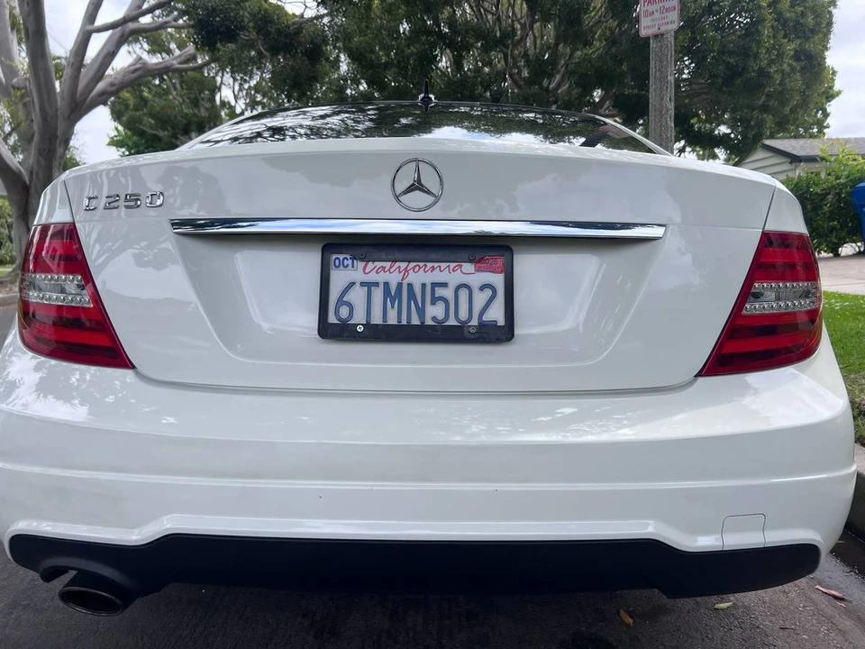 2012 Mercedes-Benz W204 C-Class - Image 12 of 24