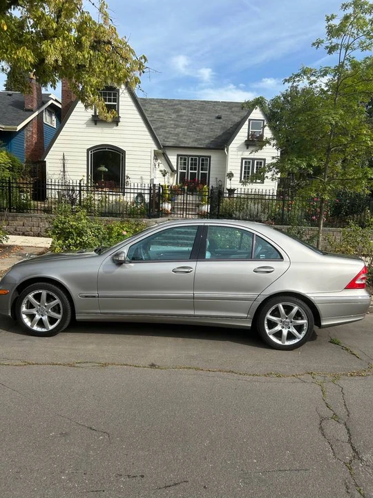 2003 Mercedes-Benz W203 C-Class - Image 2 of 19