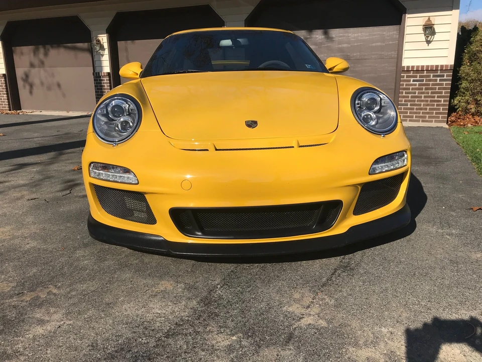 2011 Porsche 997 GT3 - Image 2 of 12