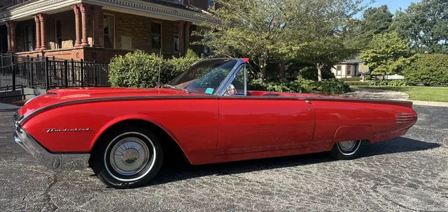 1961 Ford Thunderbird Convertible