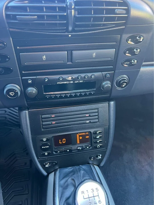 2001 Porsche 996 Carrera - Image 14 of 24