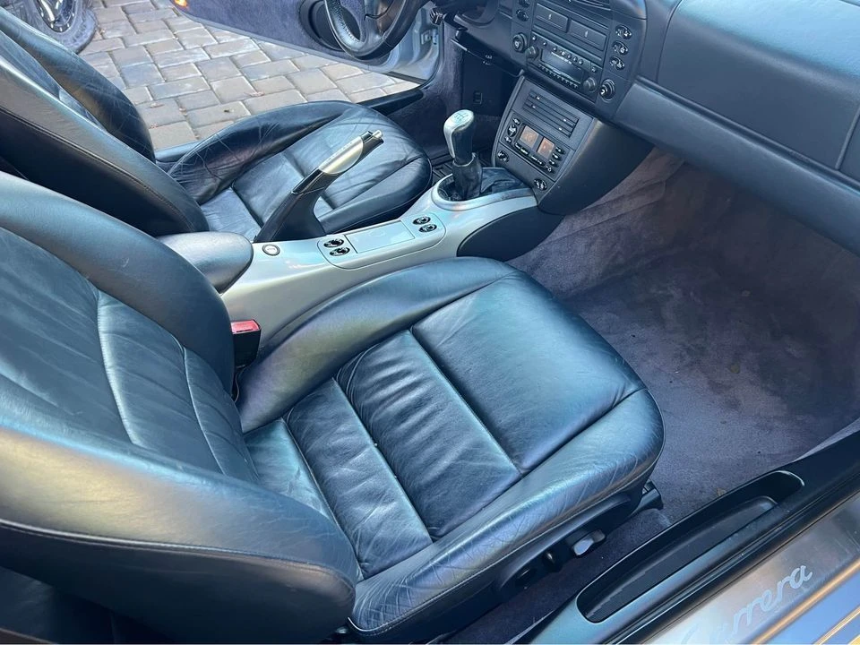 2001 Porsche 996 Carrera - Image 13 of 24