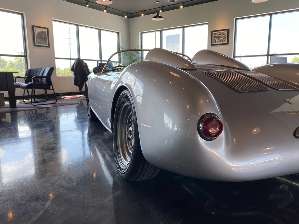 Porsche 550 - Image 29 of 31