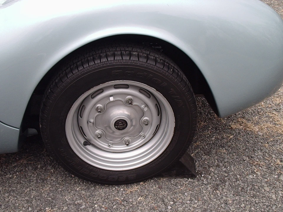 Porsche 550 - Image 24 of 31