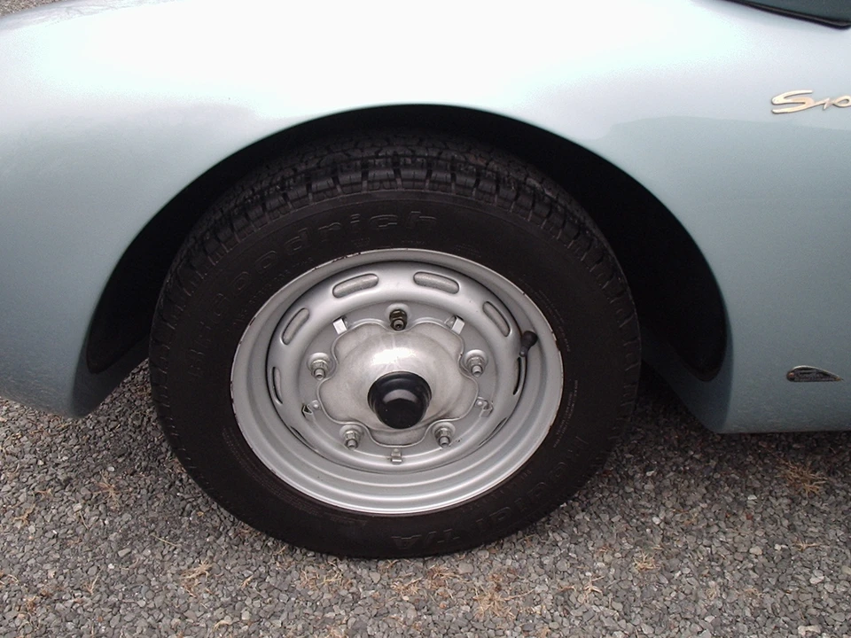 Porsche 550 - Image 23 of 31