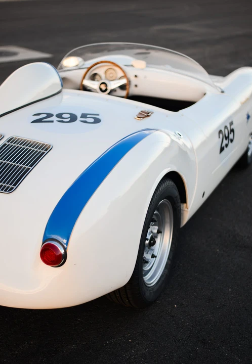 Porsche 550 - Image 27 of 31