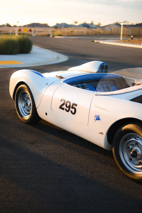 Porsche 550 - Image 15 of 31