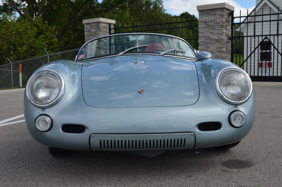 Porsche 550 - Image 4 of 31