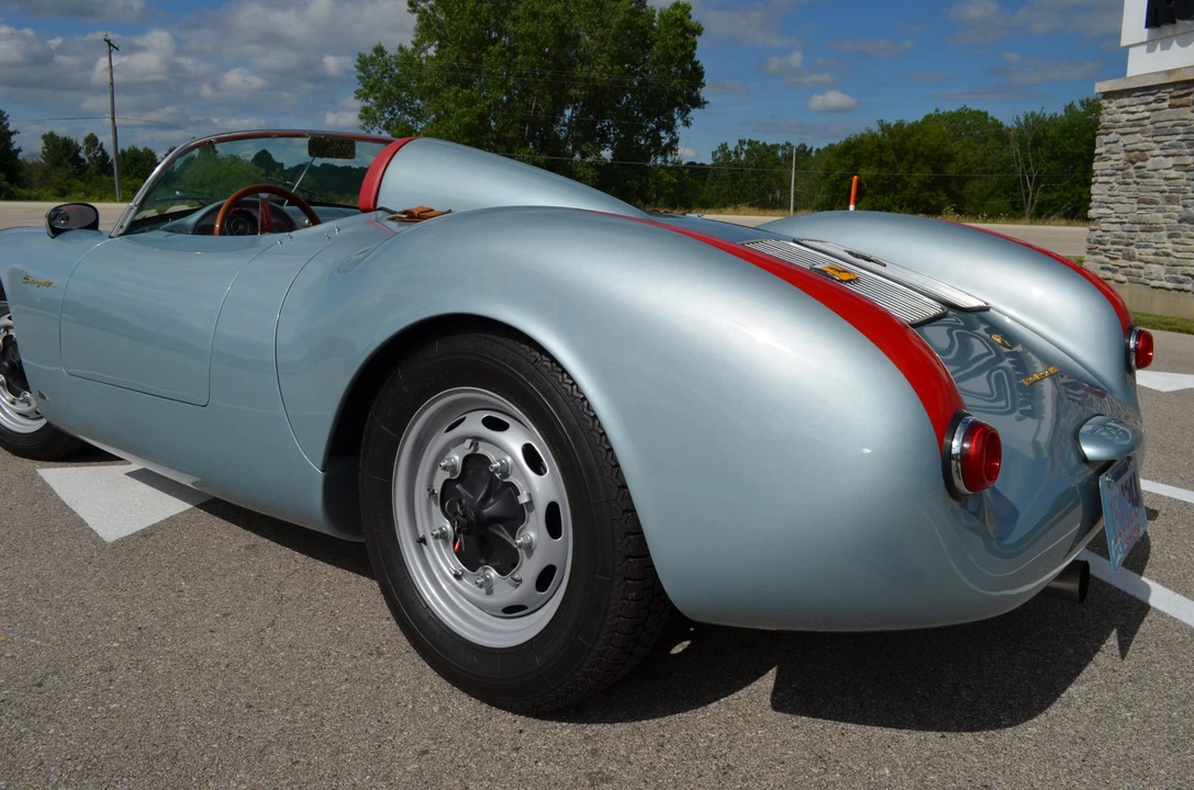 Porsche 550 - Image 7 of 31