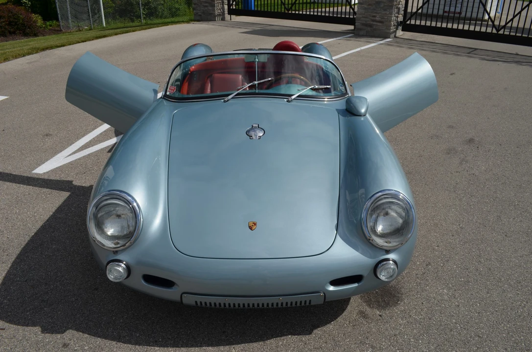 Porsche 550 - Image 12 of 31