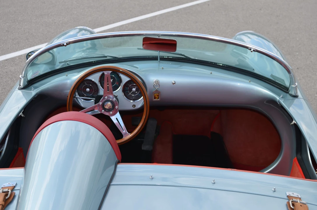 Porsche 550 - Image 25 of 31