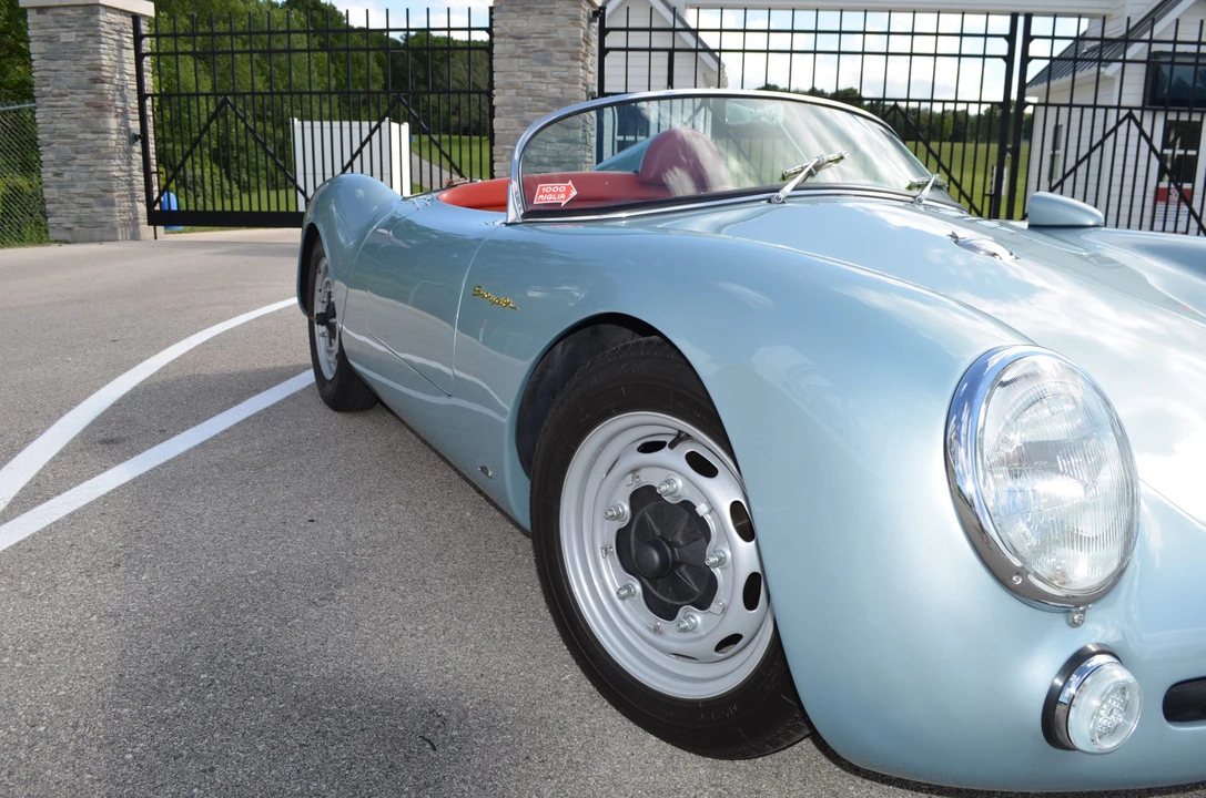 Porsche 550 - Image 22 of 31