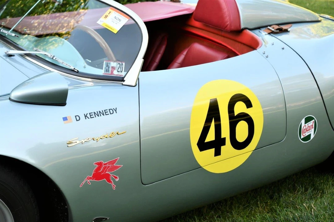 Porsche Sports Prototypes Replica - Image 25 of 31