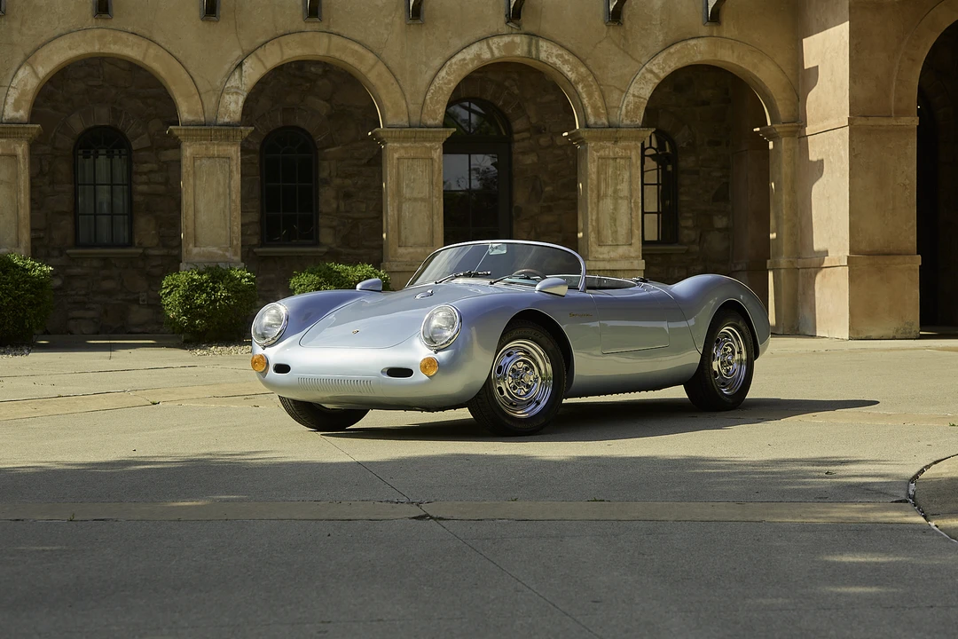 Porsche Sports Prototypes Replica - Image 5 of 31
