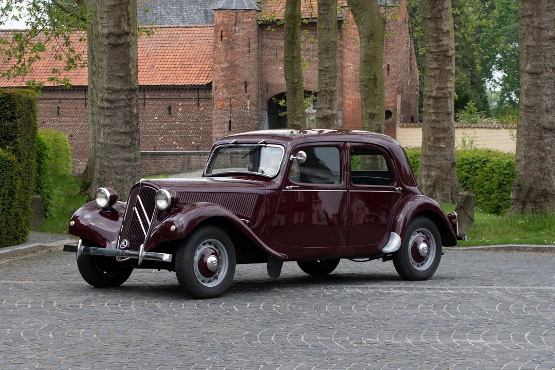 1949 Citroen Traction Avant - Image 2 of 31