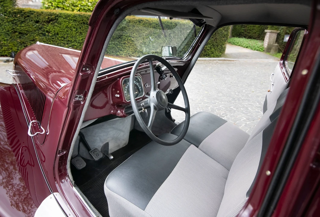 1949 Citroen Traction Avant - Image 10 of 31