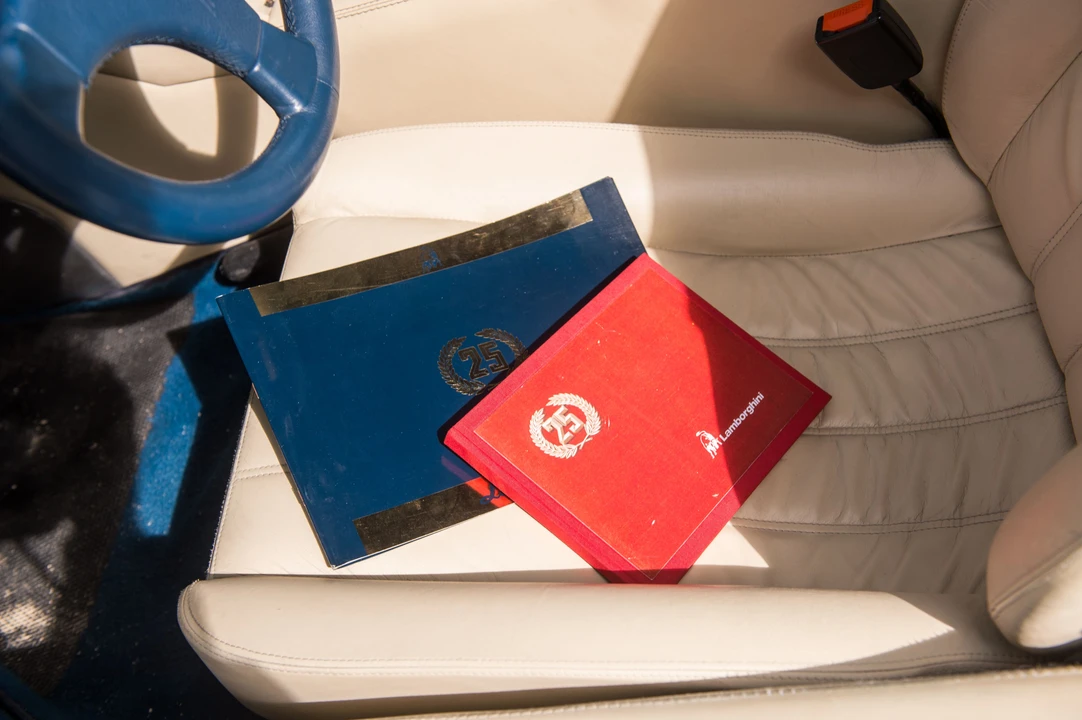 1989 Lamborghini Countach 25th Anniversary Edition - Image 30 of 31