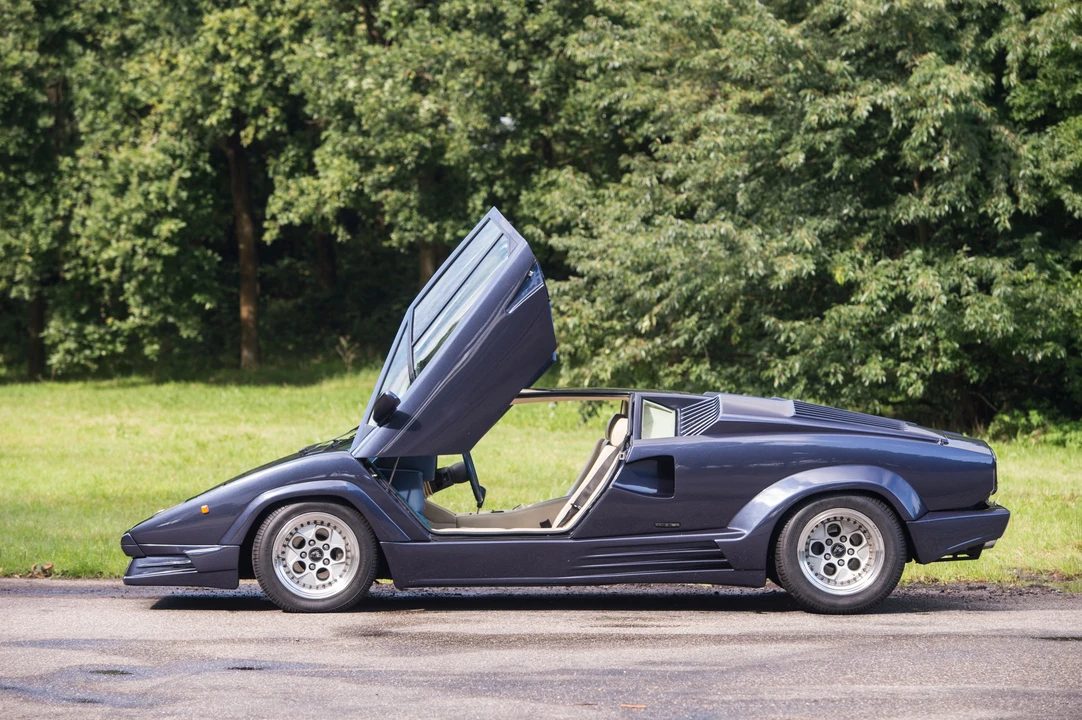 1989 Lamborghini Countach 25th Anniversary Edition - Image 18 of 31
