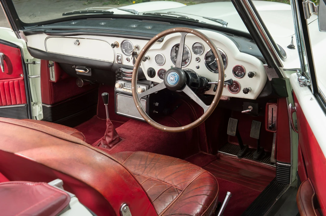 1965 Aston Martin DB5 Convertible - Image 22 of 31