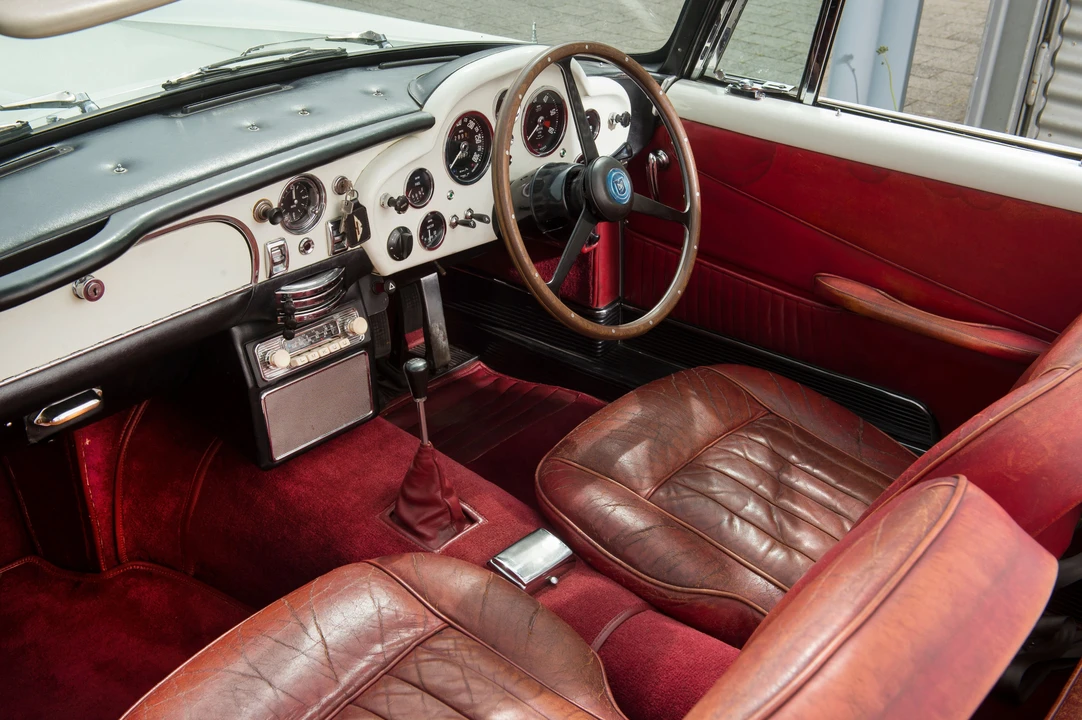 1965 Aston Martin DB5 Convertible - Image 16 of 31