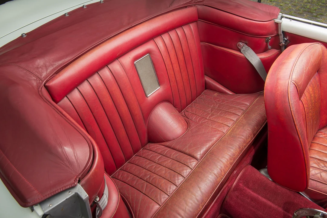 1965 Aston Martin DB5 Convertible - Image 28 of 31
