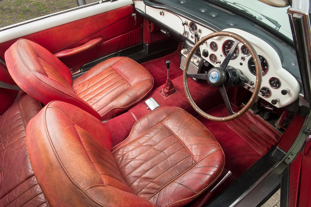 1965 Aston Martin DB5 Convertible - Image 30 of 31