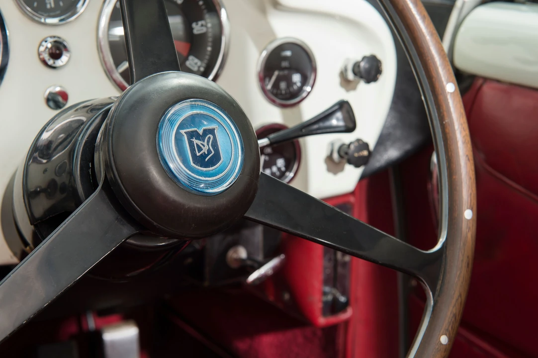 1965 Aston Martin DB5 Convertible - Image 17 of 31