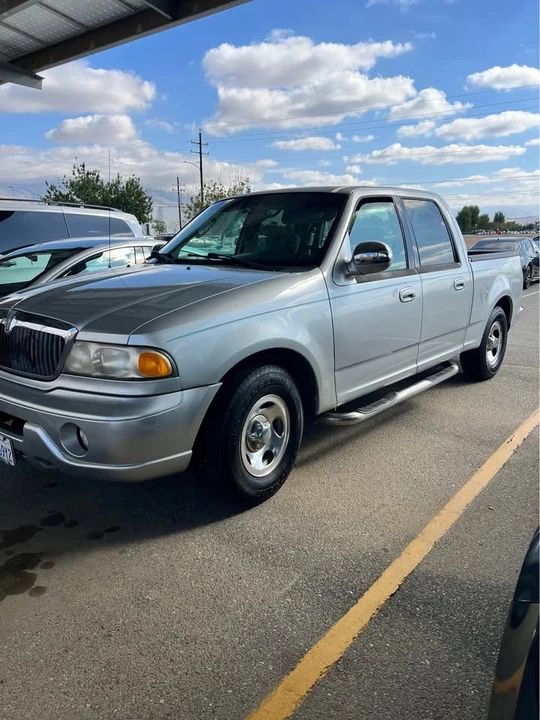 2002 Ford F-150 10th Gen - Image 2 of 9