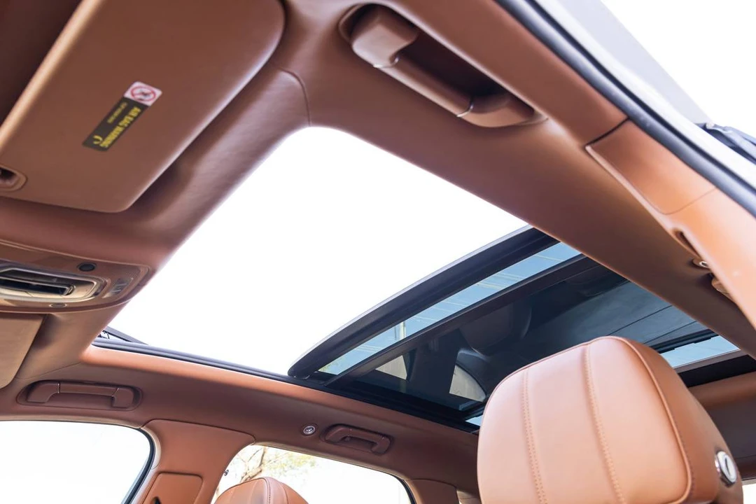 2018 Bentley Bentayga - Image 5 of 5