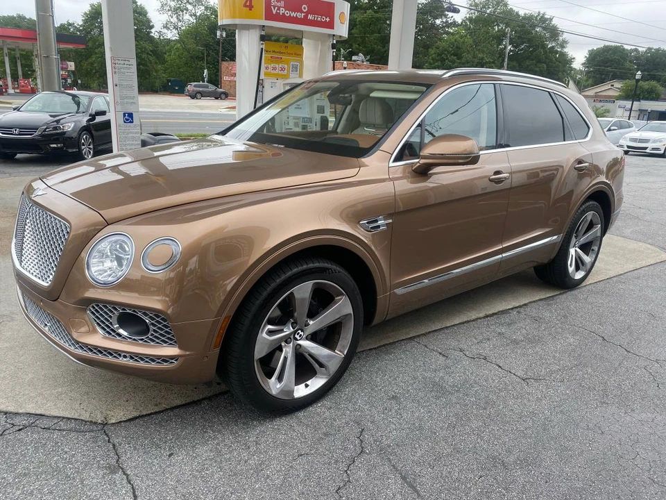 2018 Bentley Bentayga - Image 2 of 8