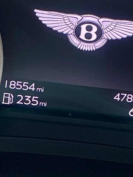 2018 Bentley Bentayga - Image 7 of 8