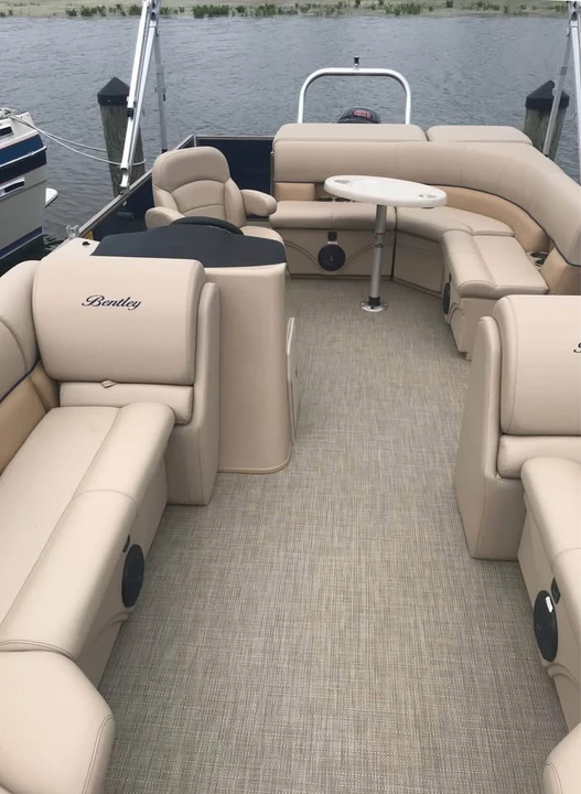 2020 Bentley - Image 3 of 4
