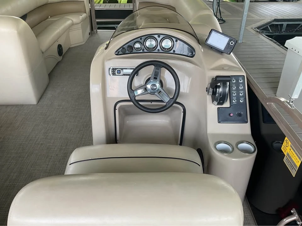 2017 Bentley - Image 7 of 8
