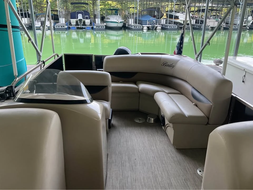 2017 Bentley - Image 5 of 8