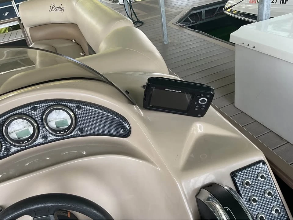 2017 Bentley - Image 3 of 8