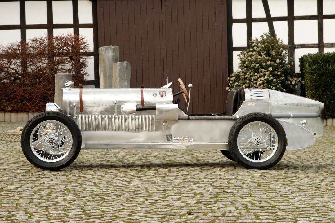 Bentley 4 1/4 Litre - Image 3 of 14