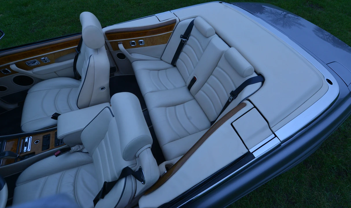 Bentley Azure 1st Gen - Image 11 of 11