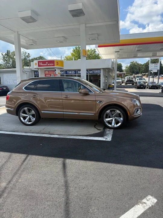 2018 Bentley Bentayga - Image 4 of 24