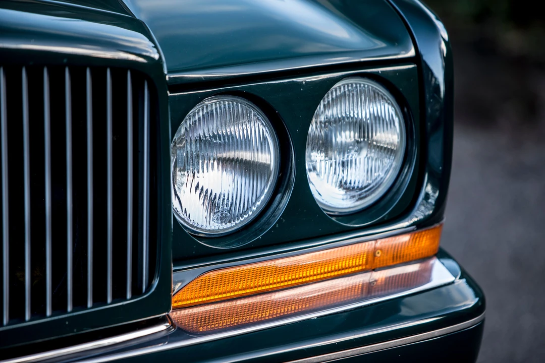 Bentley Continental R - Image 22 of 24