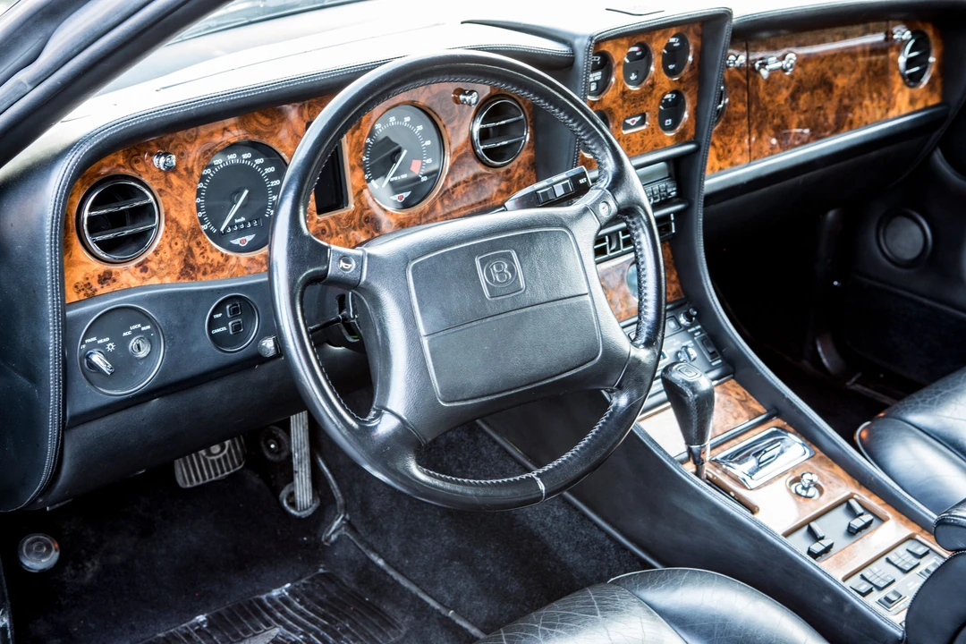 Bentley Continental R - Image 10 of 24