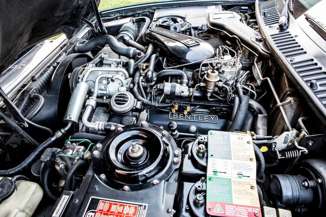 Bentley Continental R - Image 15 of 24