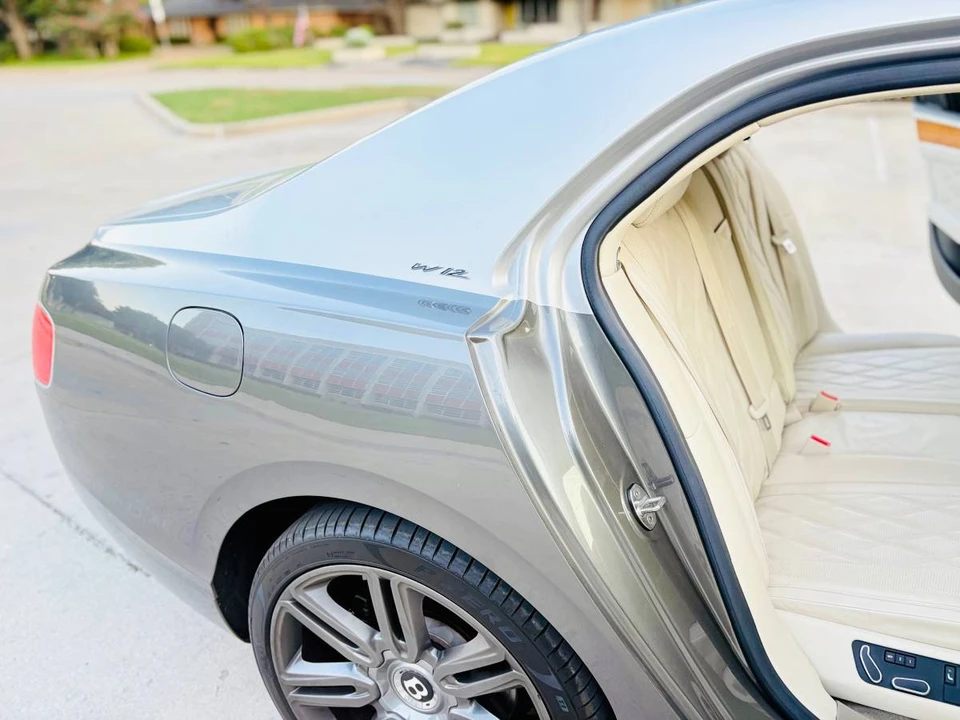 2016 Bentley Continental Flying Spur - Image 17 of 17