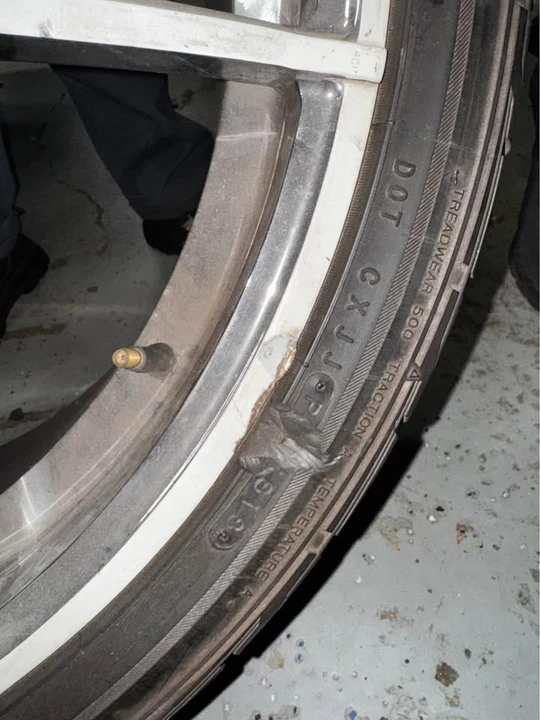 Parts & Memorabilia Other Wheels - Image 2 of 4