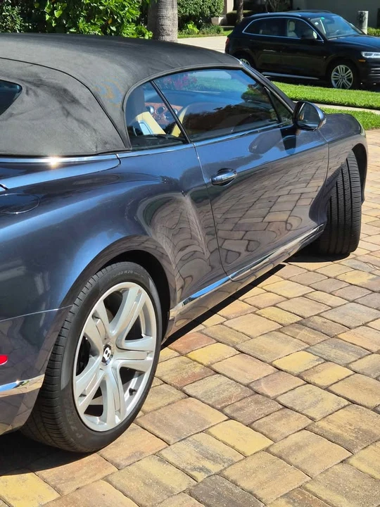 Bentley Azure - Image 3 of 10
