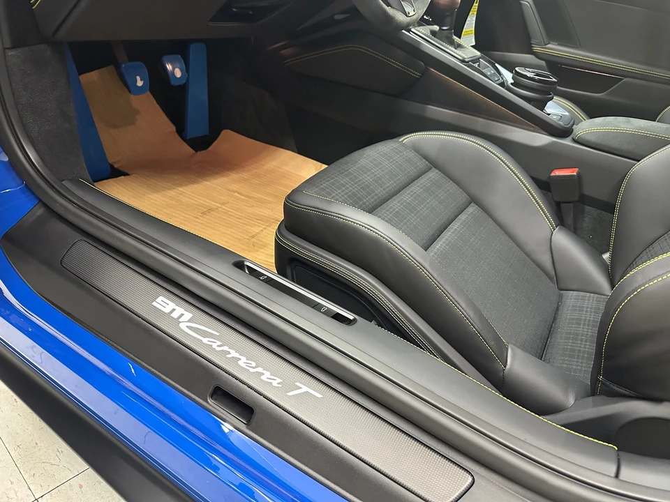 2026 Porsche 992 Carrera T - Image 25 of 31
