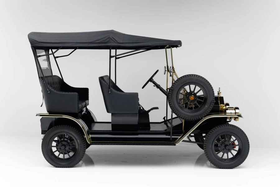 Ford Model T - Image 2 of 31