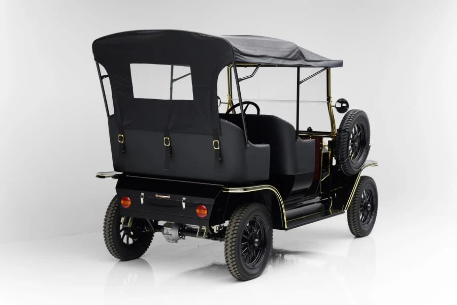 Ford Model T - Image 3 of 31
