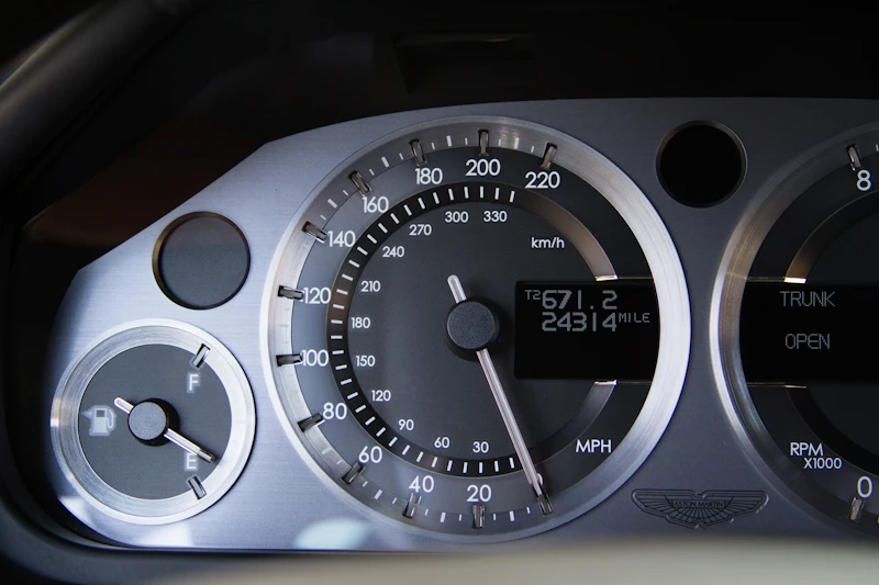 2007 Aston Martin Vantage - Image 10 of 28