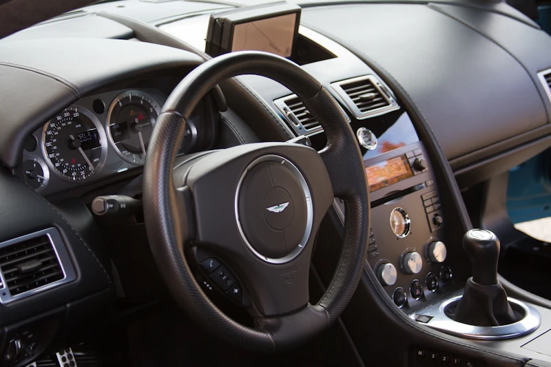 2007 Aston Martin Vantage - Image 22 of 28