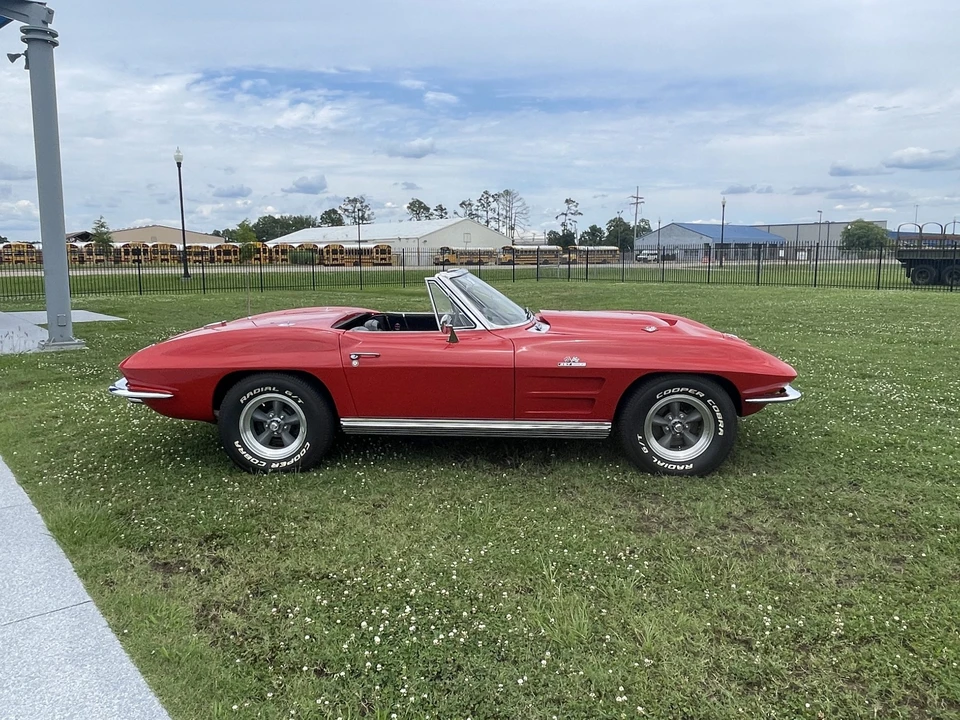 1963 Chevrolet Corvette C2 - Image 21 of 31